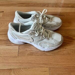 Women’s Nike Cream/Tan Athletic Shoes